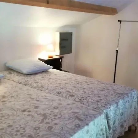 ! Le Calme Et La Proximite Apartment
